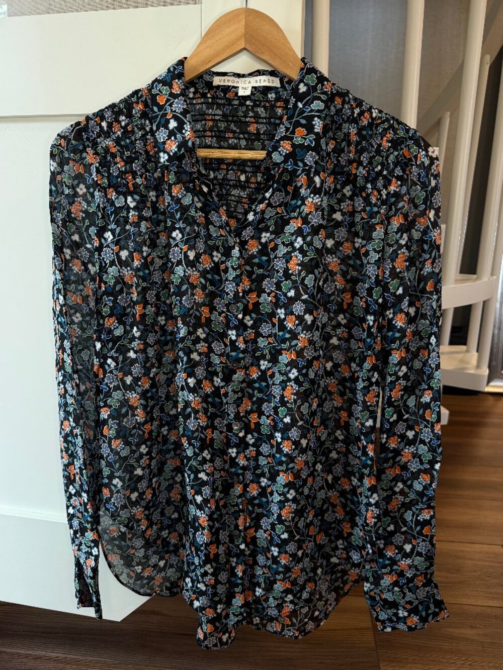 Veronica Beard 100% Silk Floral Smocked Button Down Blouse Sz 4